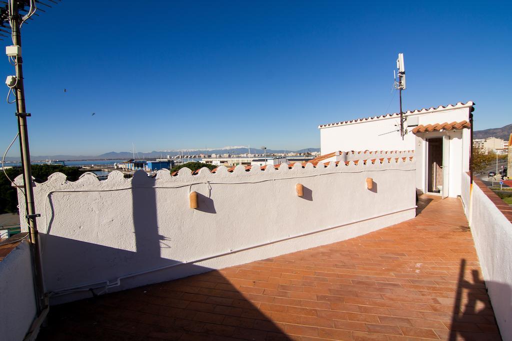 Agi Casa Puerto Villa Росес Стая снимка