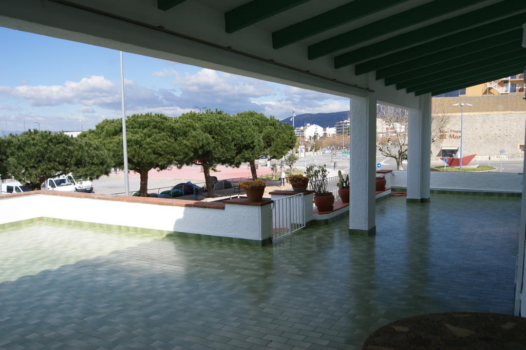 Agi Casa Puerto Villa Росес Стая снимка